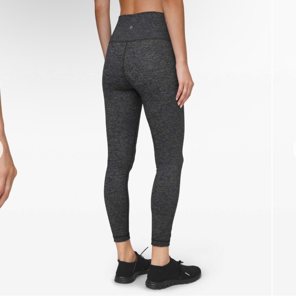Lululemon Wunder Under High-Rise Tight 25"
Heathered Black size 6